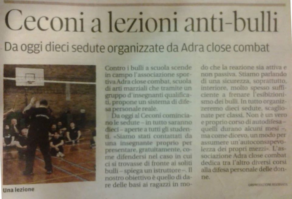 articolo giornale cotro bullismo